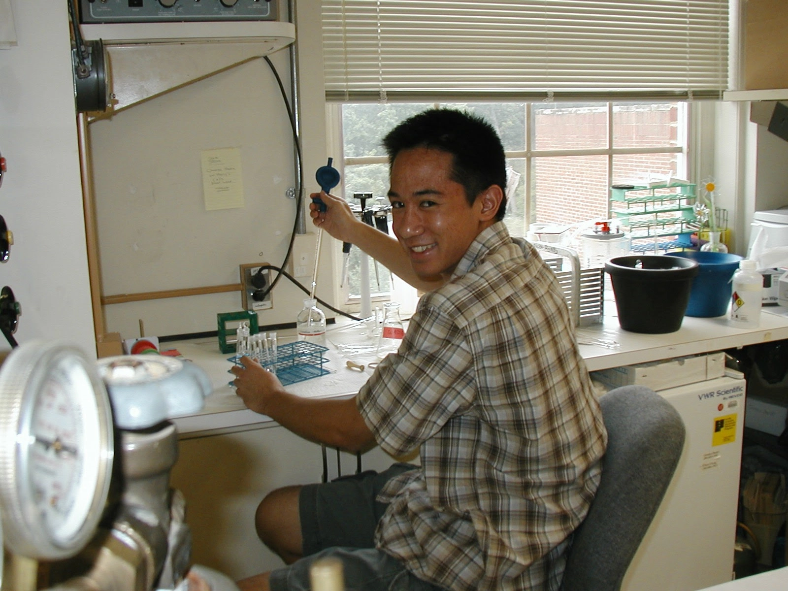 Stephen working in the Blanchette-Mackie laboratory at the NIDDK/NIH